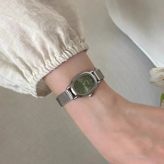 reloj minimalista y elegante